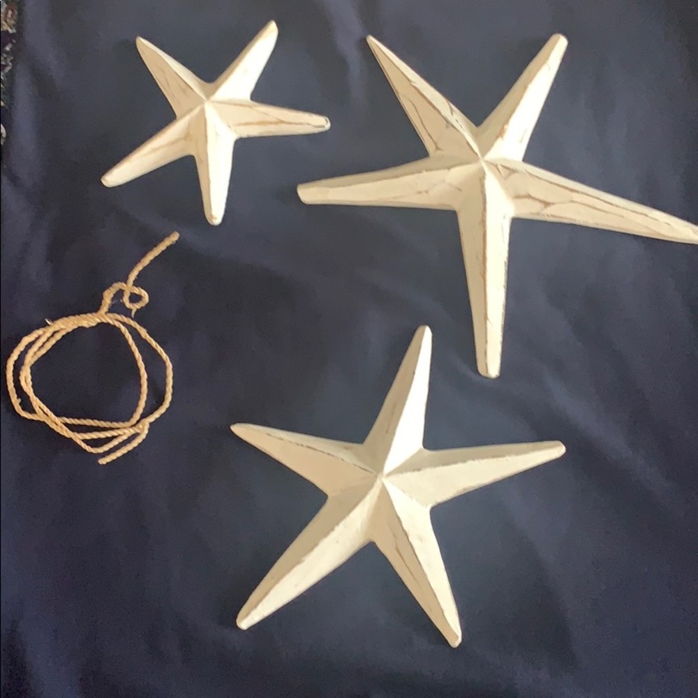 Beach wood starfish shapes